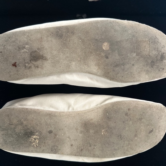 Prada size 40 silver silk-satin ballerina flats & matching silk-satin clutch - Picture 13 of 13